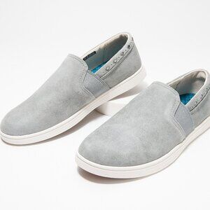 Spenco Slip-On Sneakers 9 Gray Shoes Orthotic Suede Water Repellent Womens